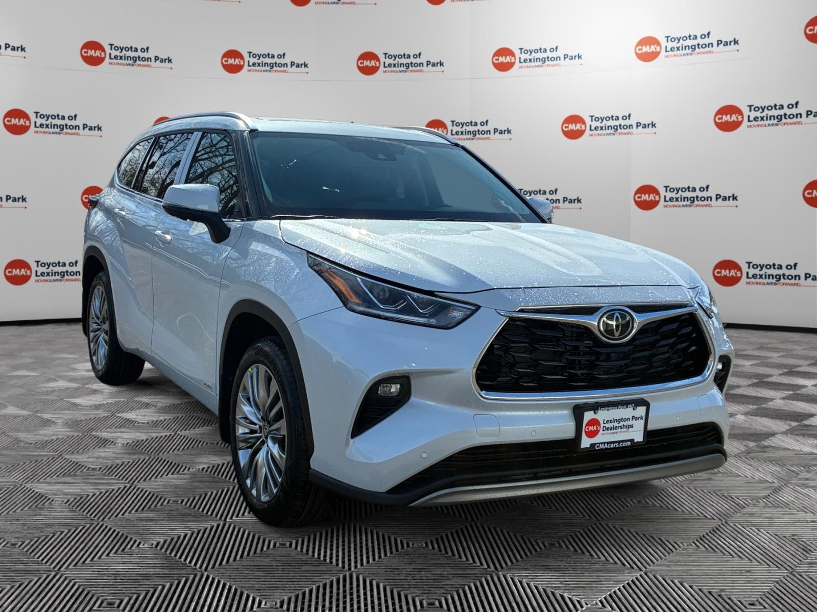 2026 Toyota Highlander Hybrid Platinum AWD