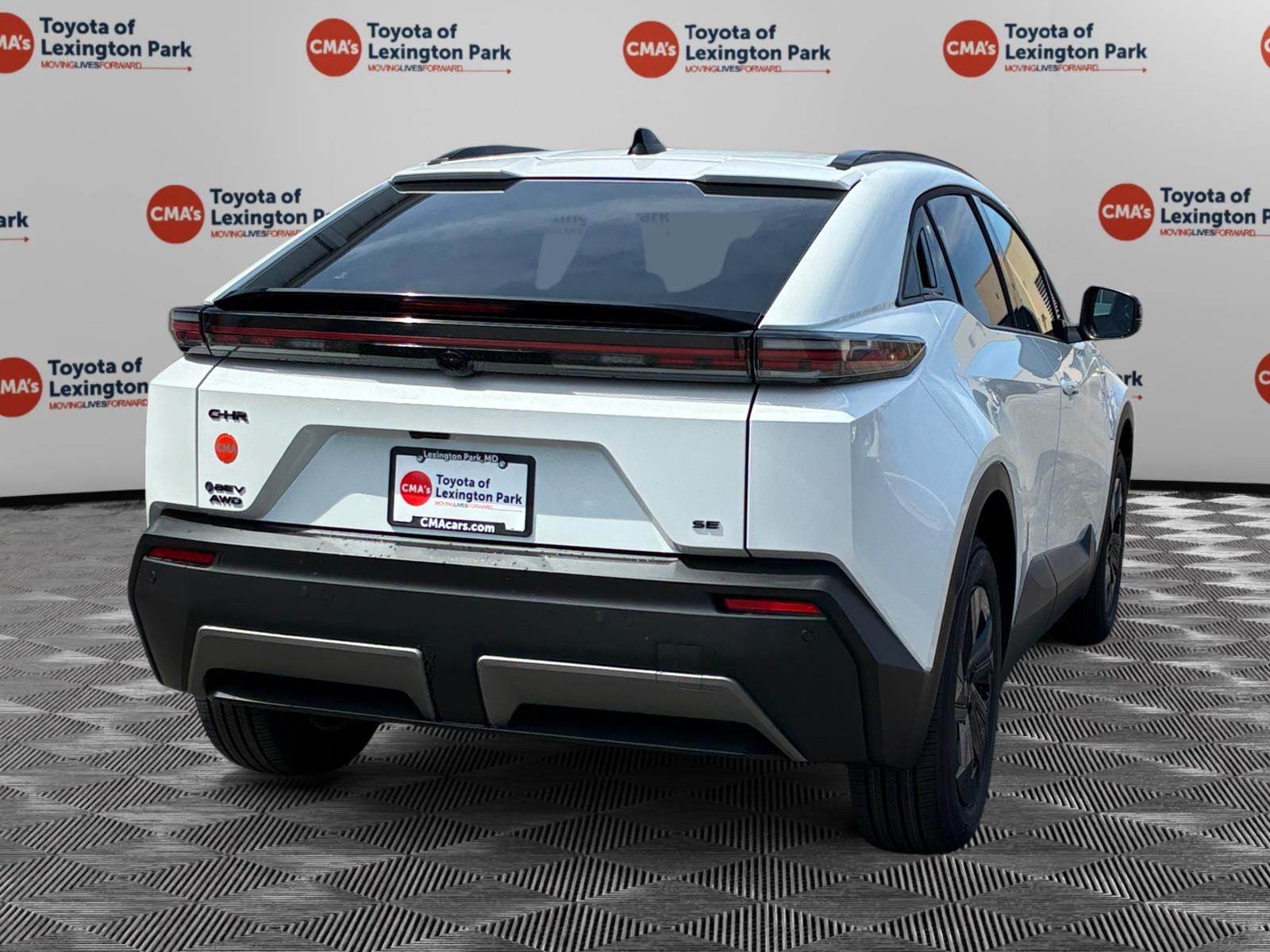 View vehicle photo 7