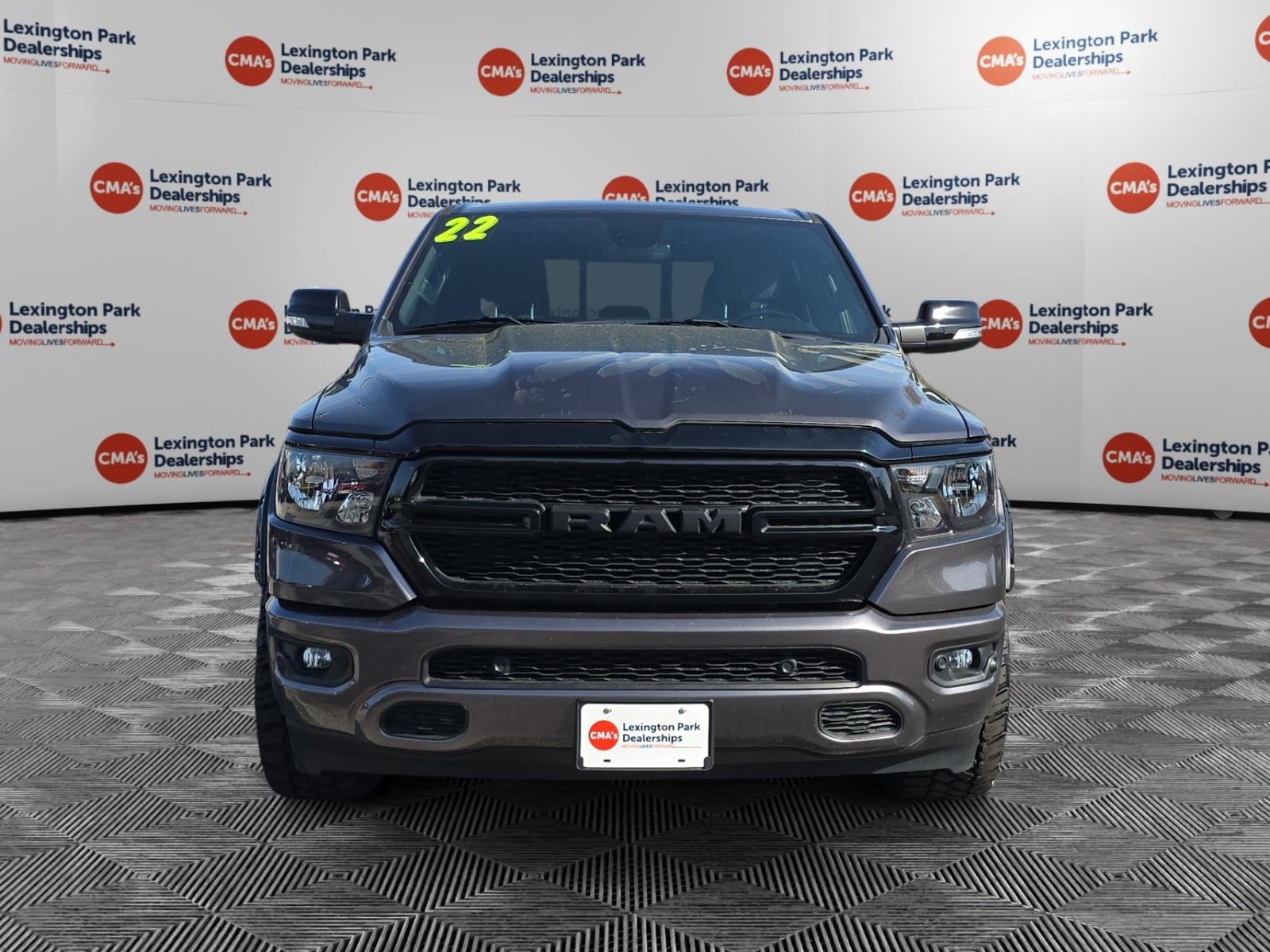 View vehicle photo 2