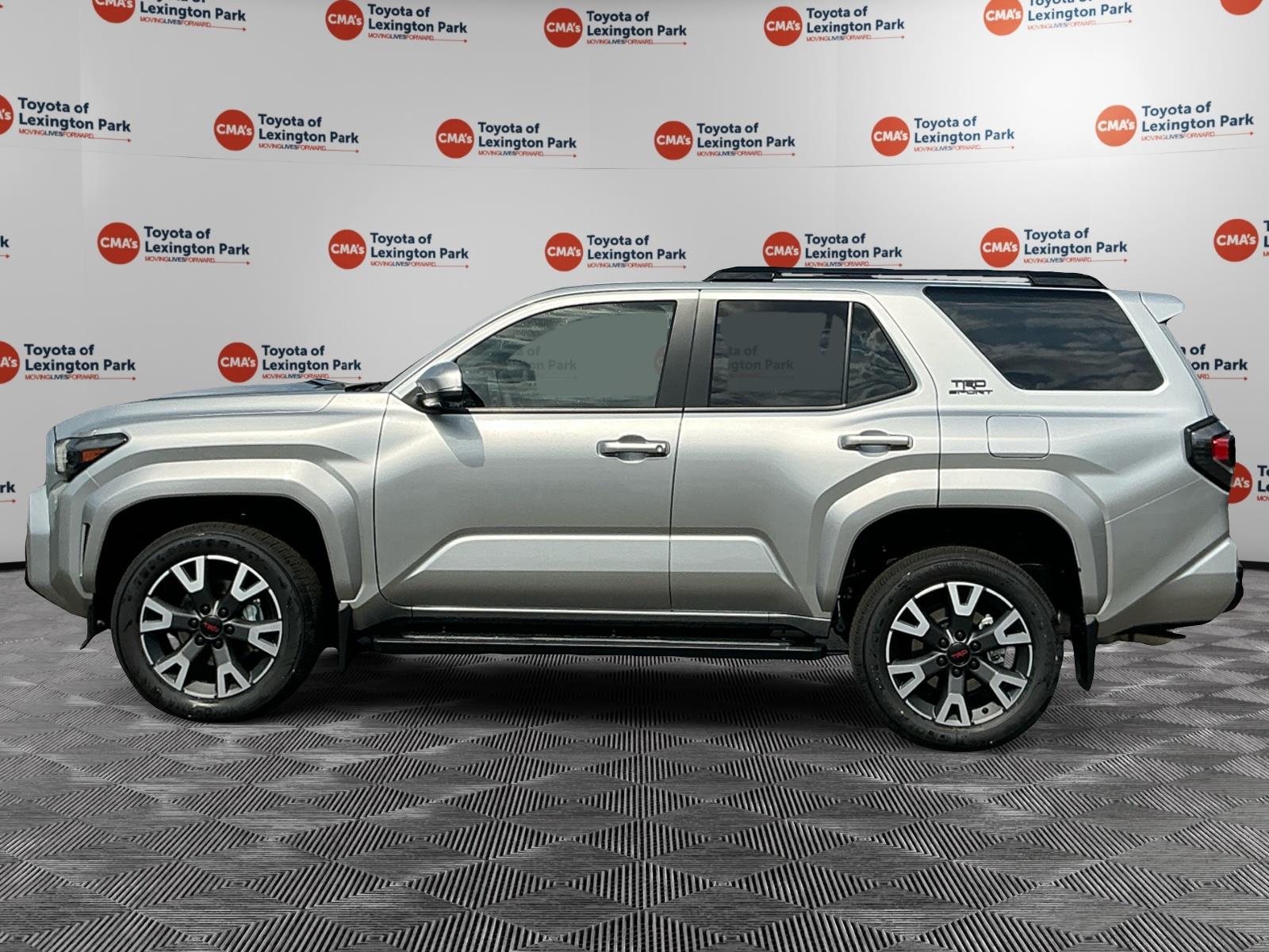 View vehicle photo 3