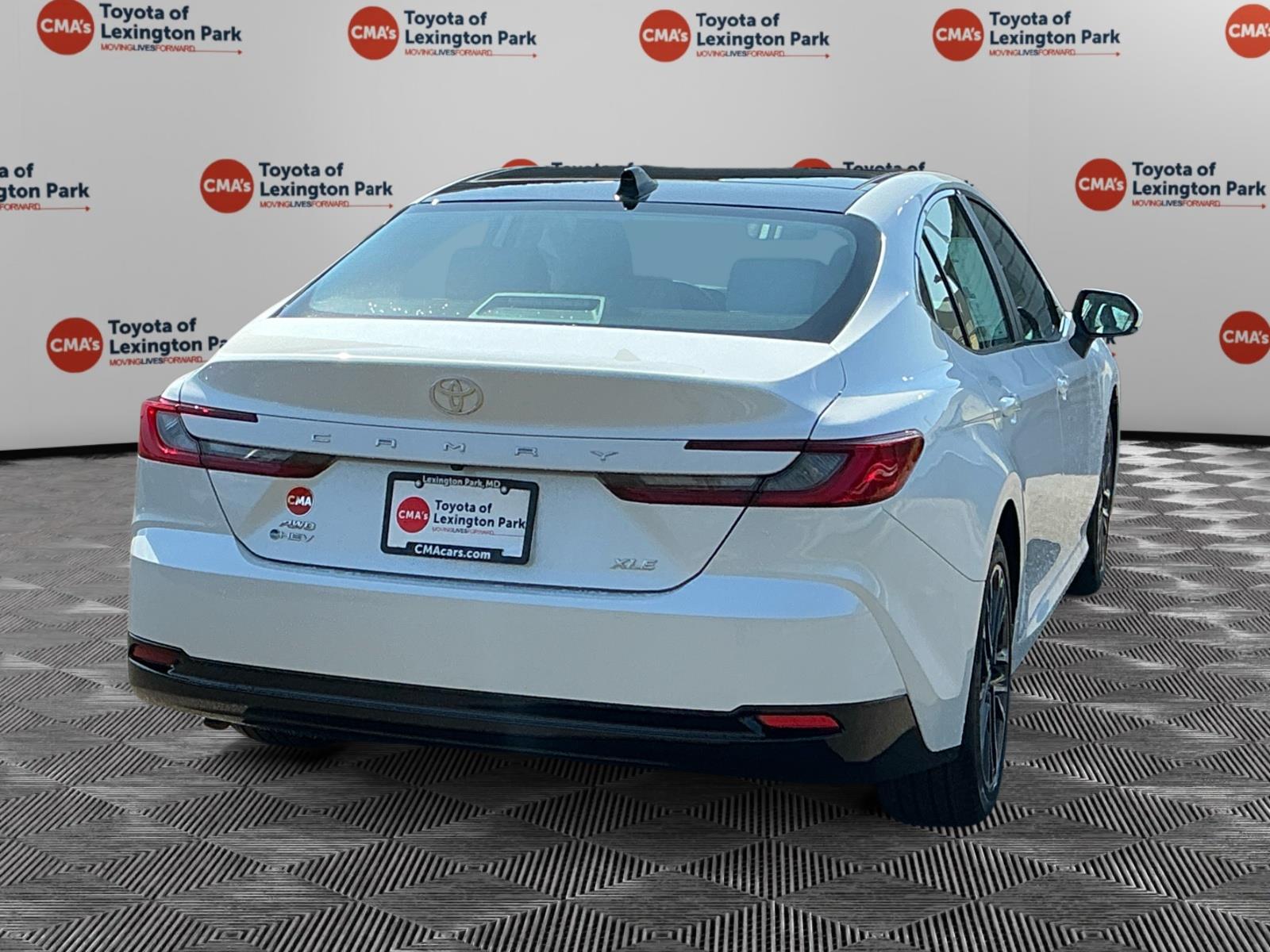 View vehicle photo 6