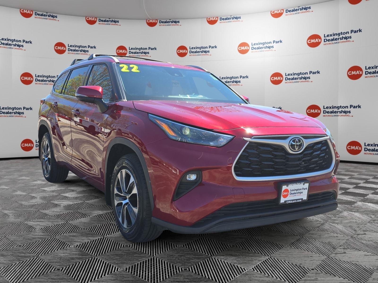 Red (Ruby Flare Pearl) 2022 Toyota Highlander XLE AWD SUV / Crossover All-Wheel Drive 8-Speed Automatic
