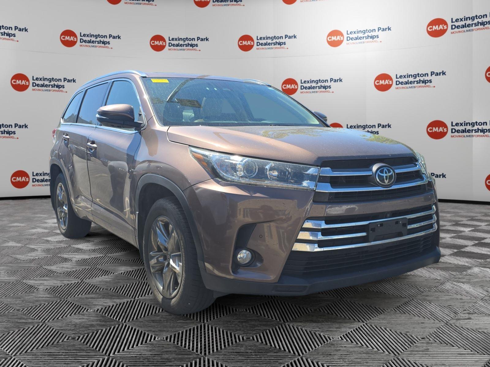 Toasted Walnut Pearl 2017 Toyota Highlander Limited Platinum AWD SUV / Crossover All-Wheel Drive 8-Speed Automatic