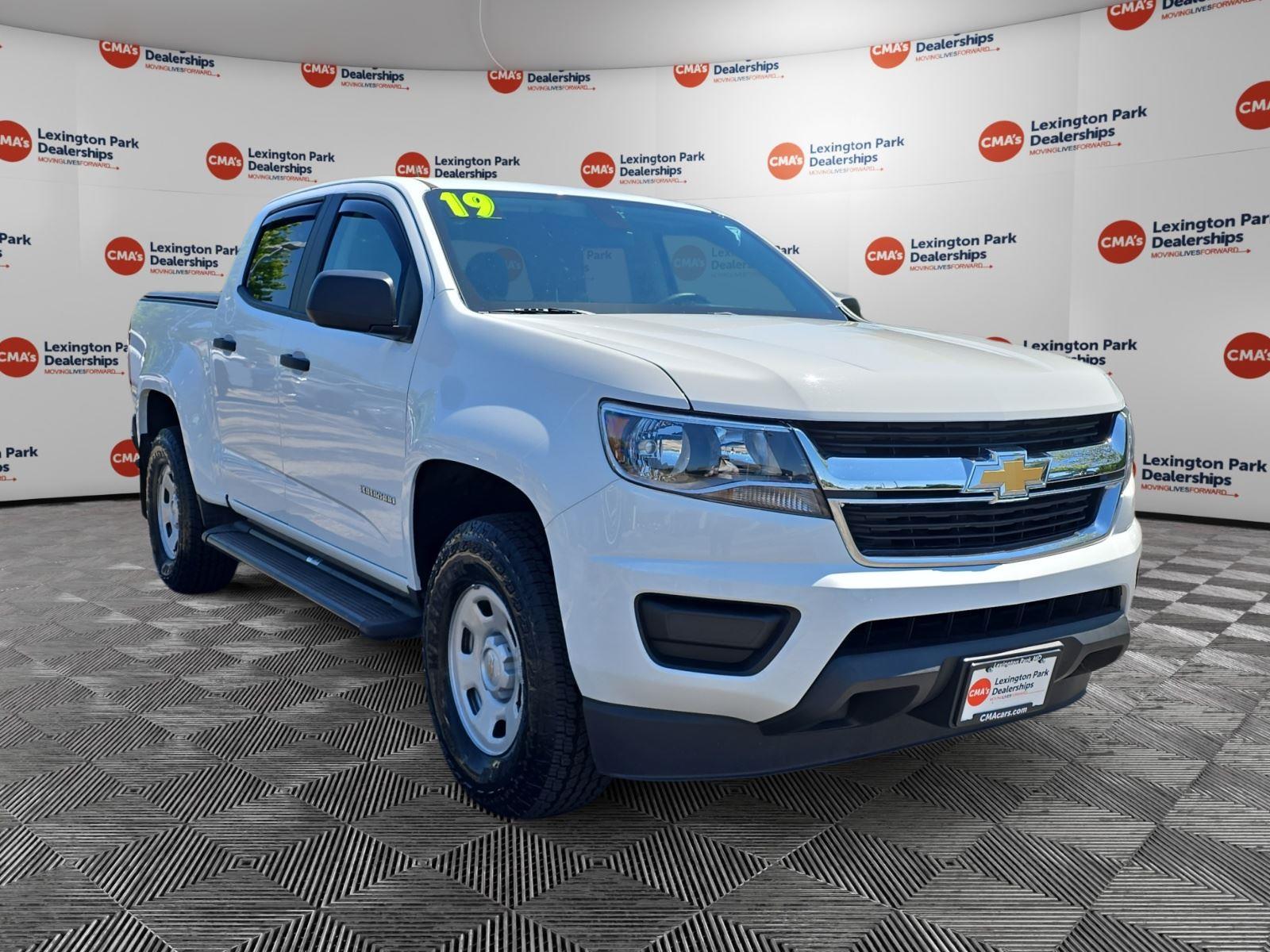 Summit White 2019 Chevrolet Colorado Work Truck Crew Cab RWD Pickup Truck 4X2 6-Speed Automatic