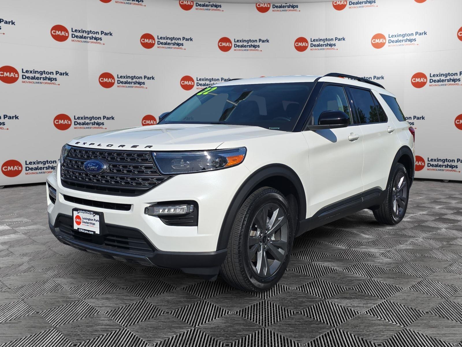 View vehicle photo 3