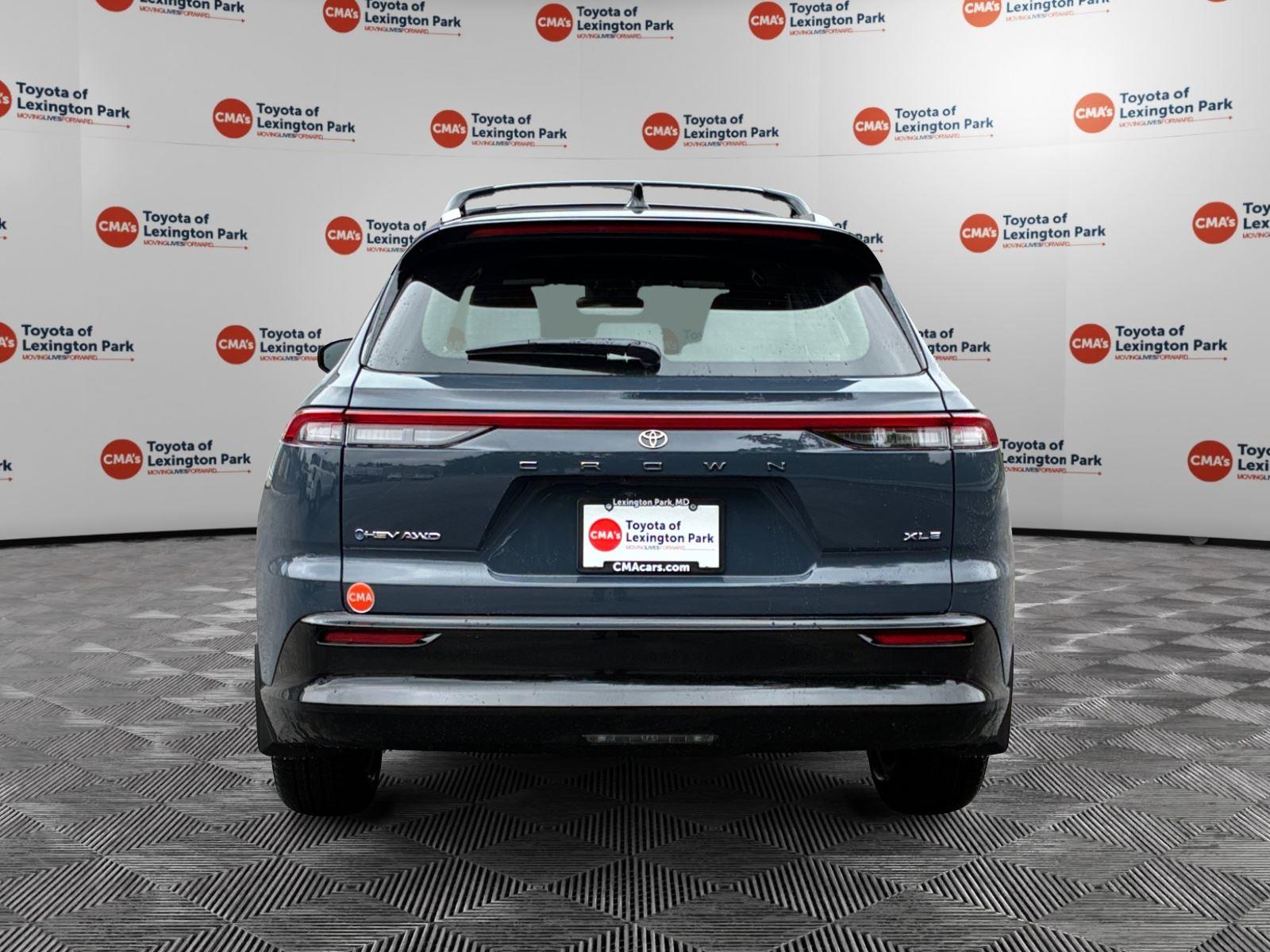 View vehicle photo 6