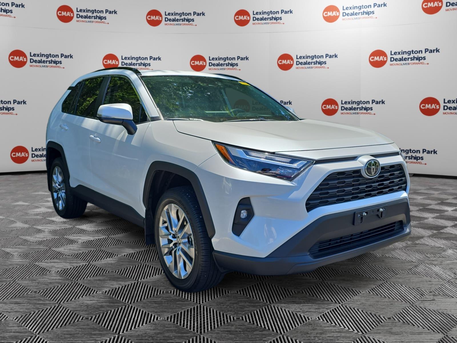 White (Wind Chill Pearl) 2025 Toyota RAV4 SUV / Crossover All-Wheel Drive 8-Speed Automatic