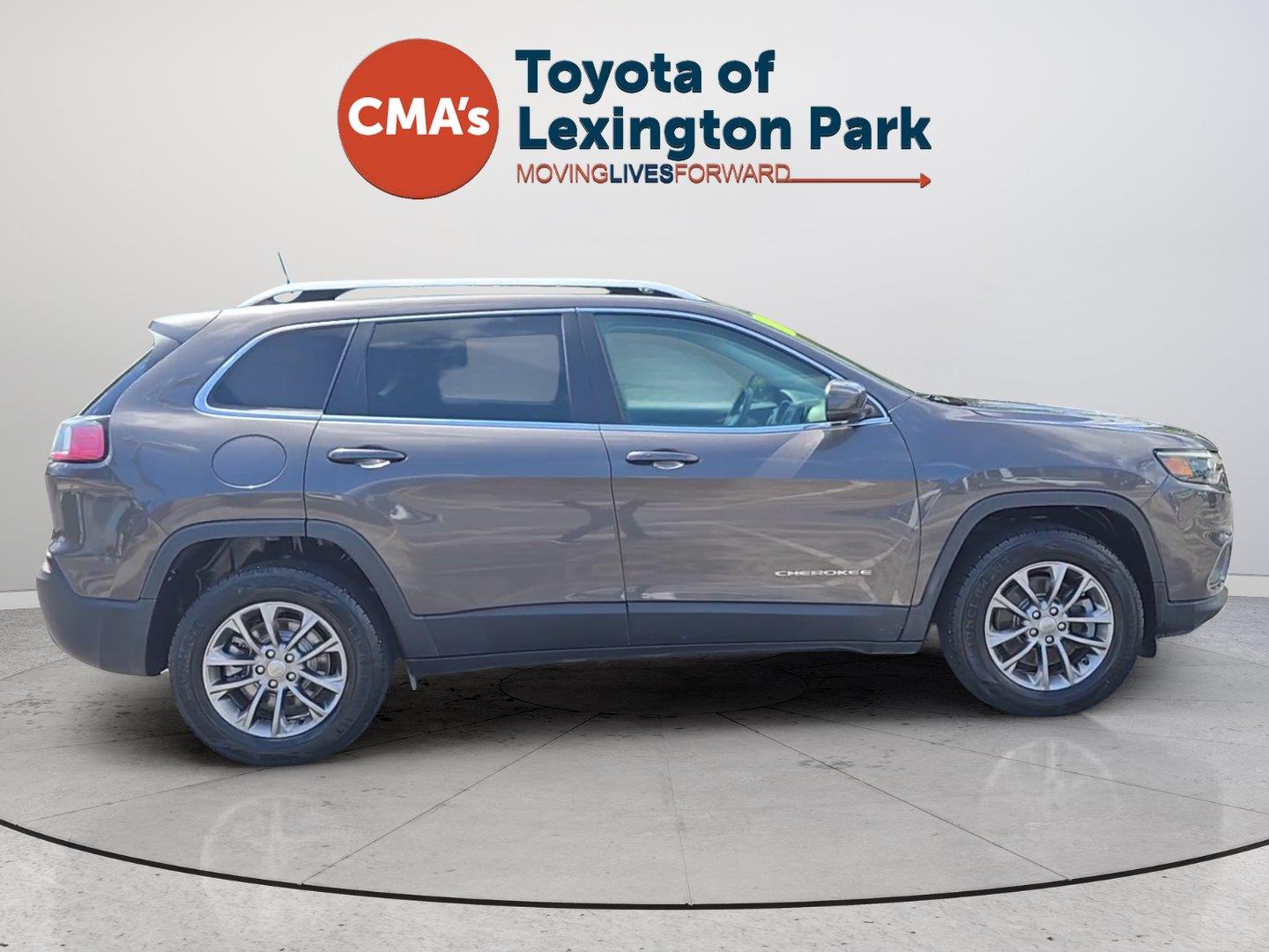 View vehicle photo 6