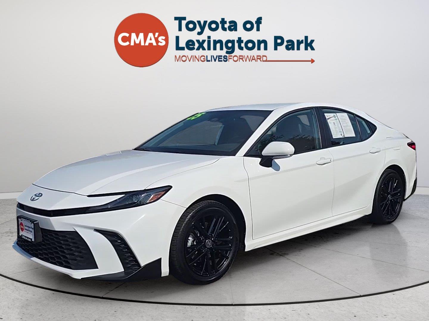 2025 Toyota Camry SE FWD   