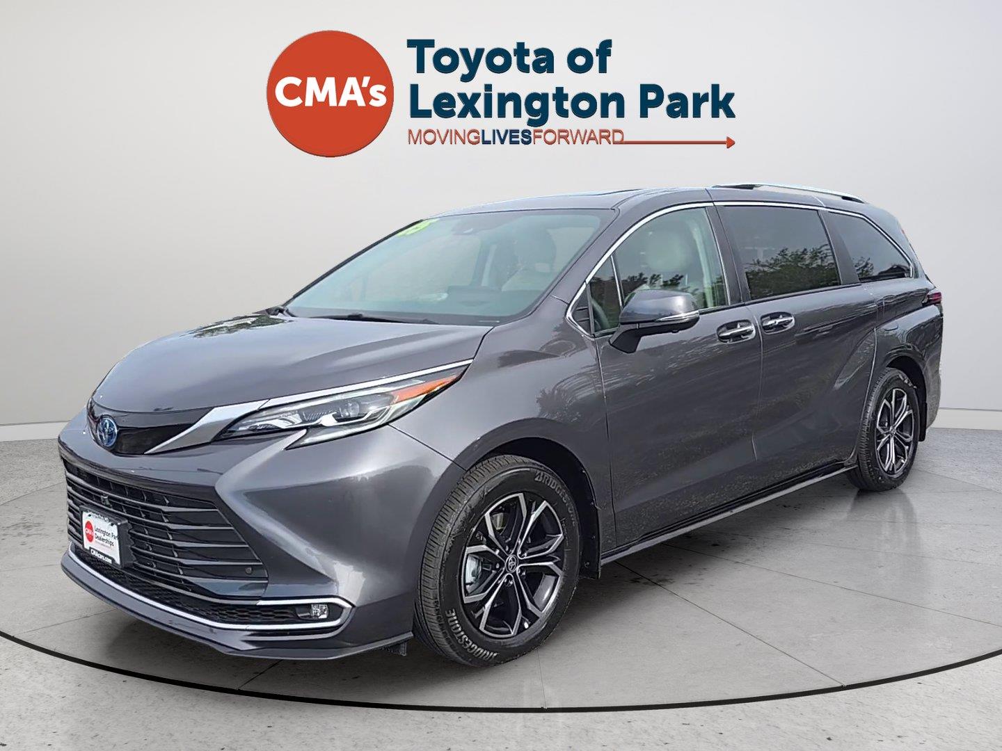  2025 Toyota Sienna Platinum 7-Passenger AWD   