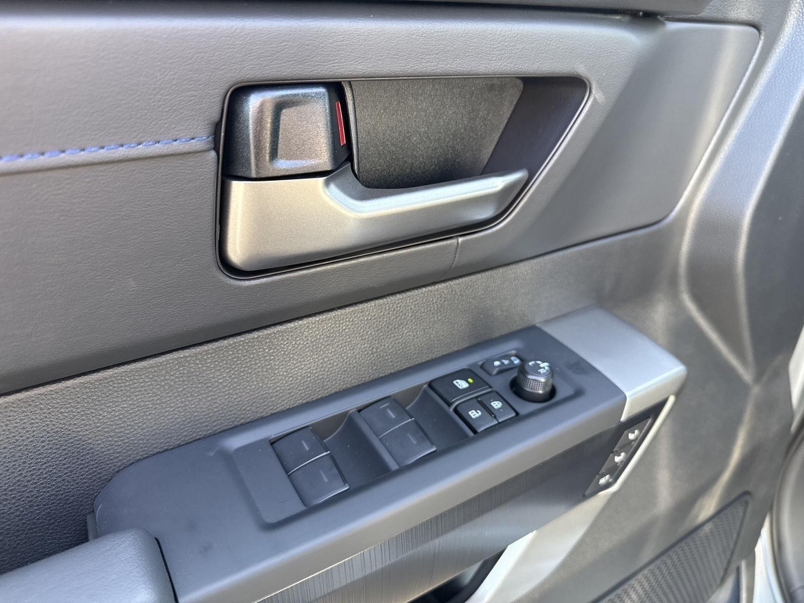 New 2026 Celestial Silver Metallic Toyota  Platinum image 36