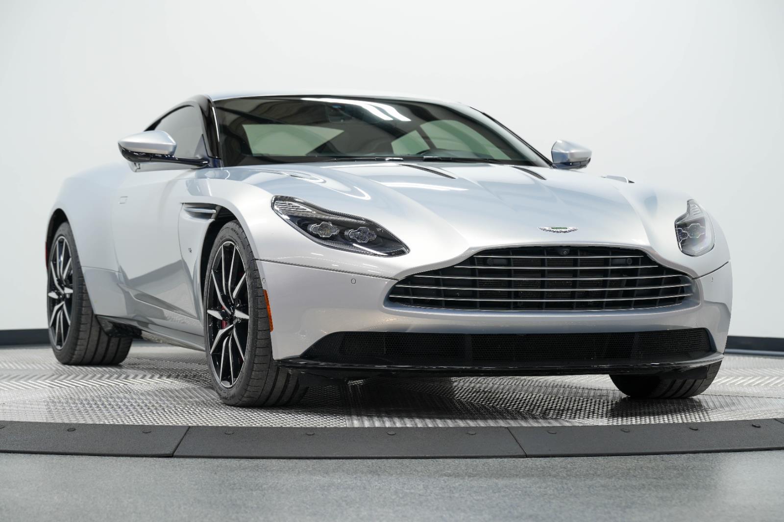 2018 Aston Martin DB11 V12 Coupe RWD