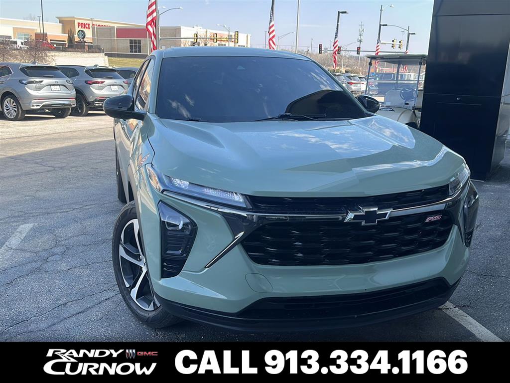 2024 Chevrolet Trax RS with 1RS FWD