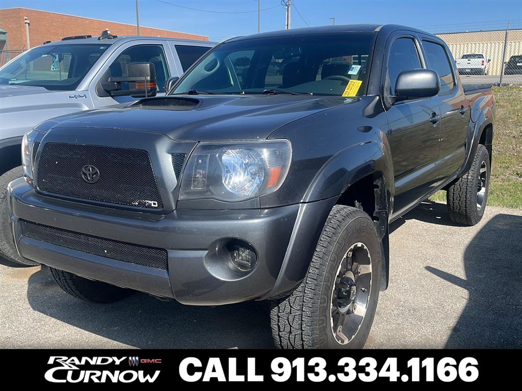 Magnetic Gray Metallic 2011 Toyota Tacoma Double Cab V6 4WD Pickup Truck Four-Wheel Drive 5-Speed Automatic