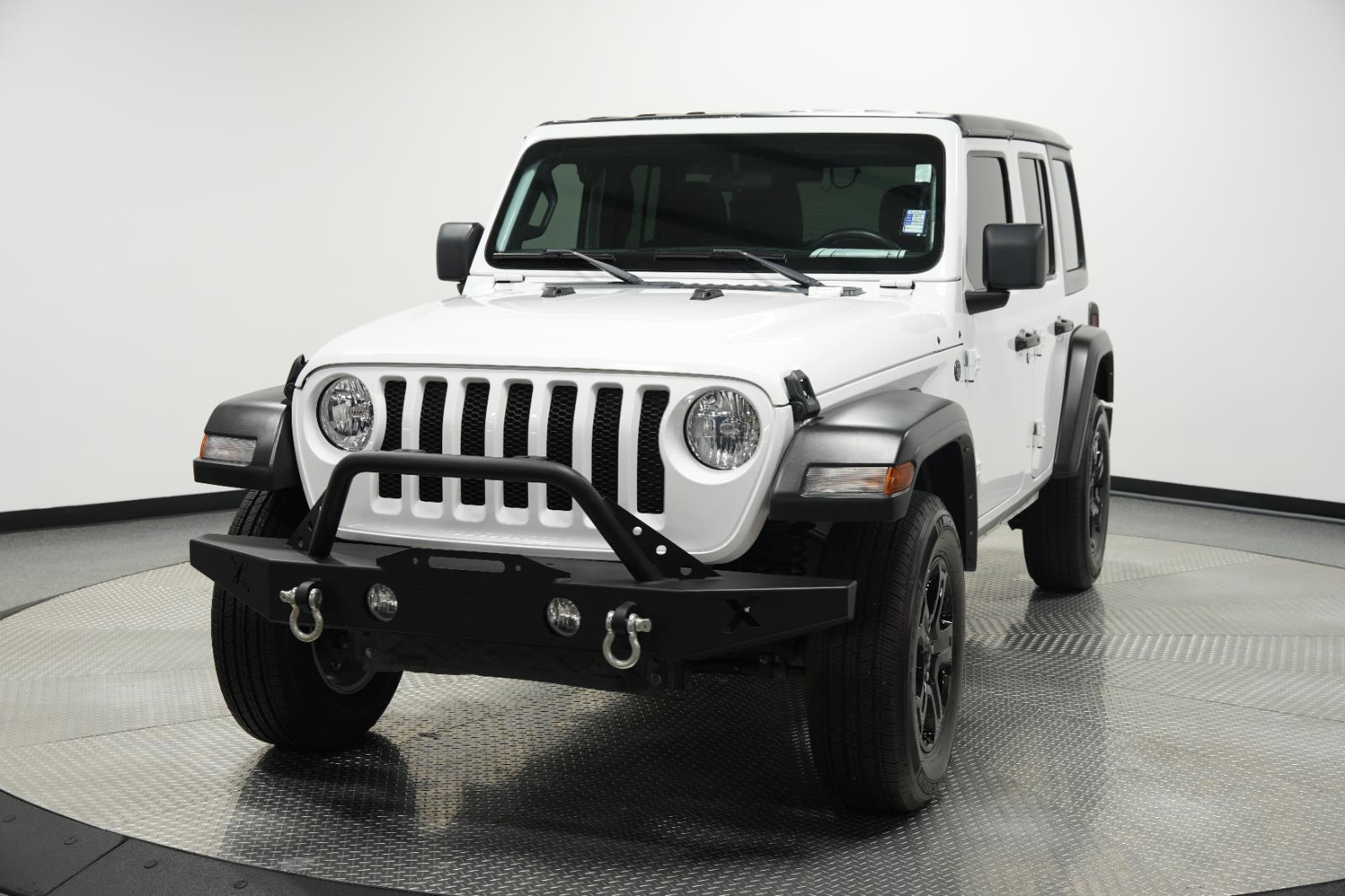 View vehicle photo 3