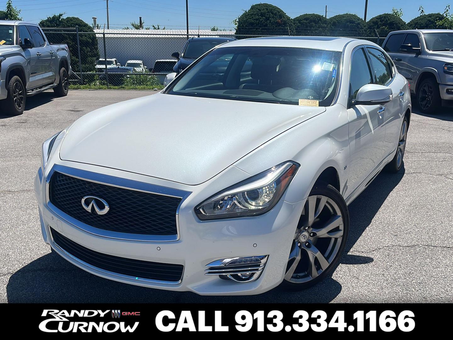 WHI/White 2019 INFINITI Q70L 3.7 Luxe AWD Sedan All-Wheel Drive