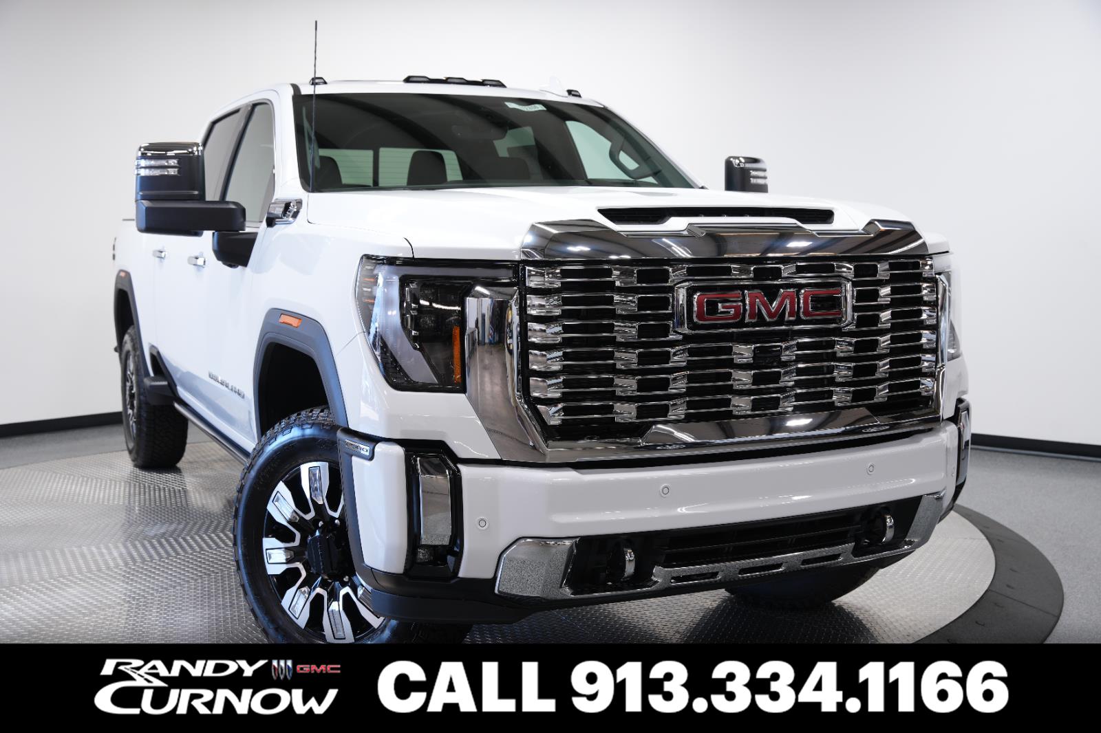 Summit White 2026 GMC Sierra 2500HD Pickup Truck Four-Wheel Drive Automatic