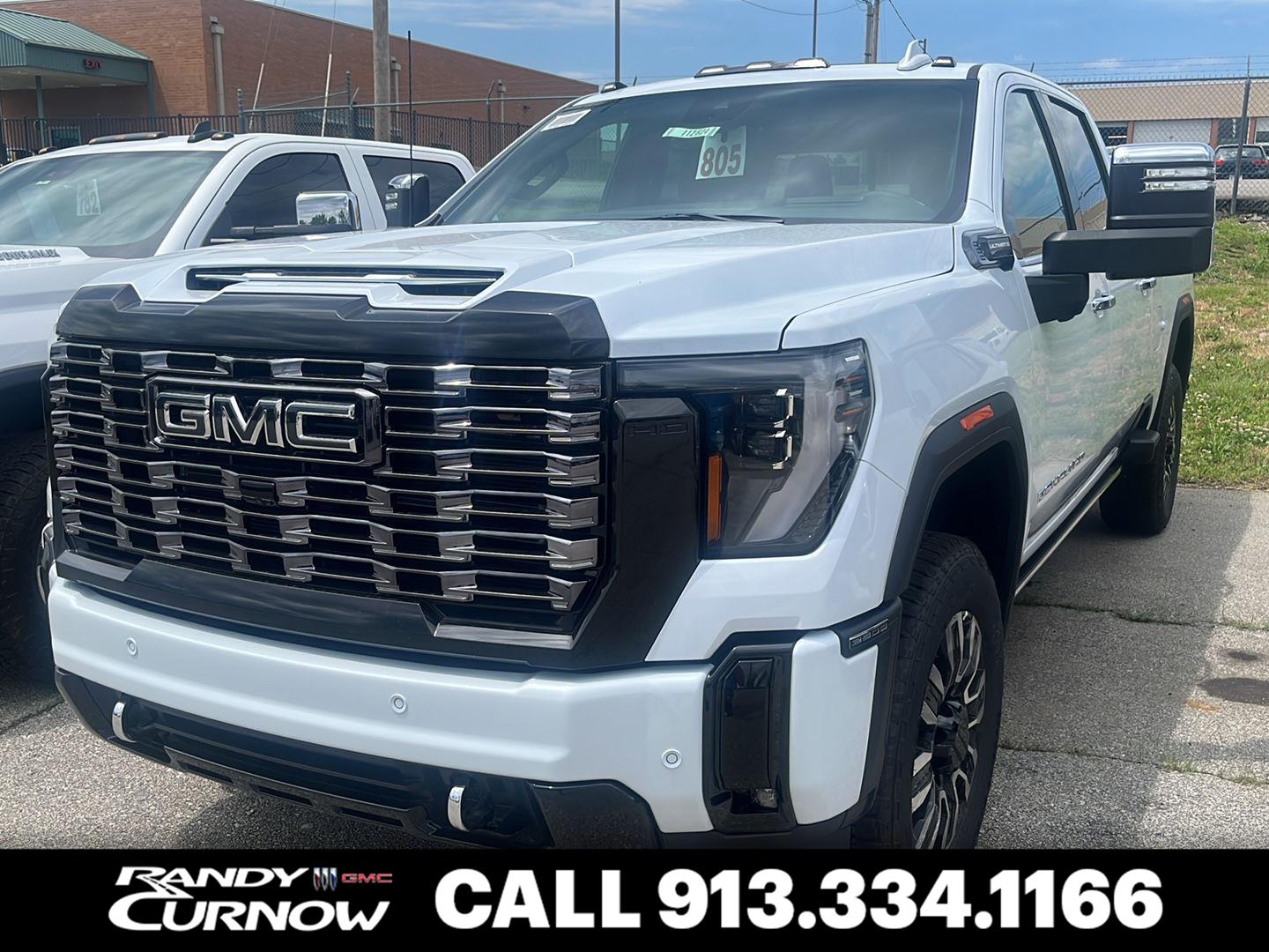 Glacier White Tricoat 2026 GMC Sierra 2500HD Pickup Truck Four-Wheel Drive Automatic