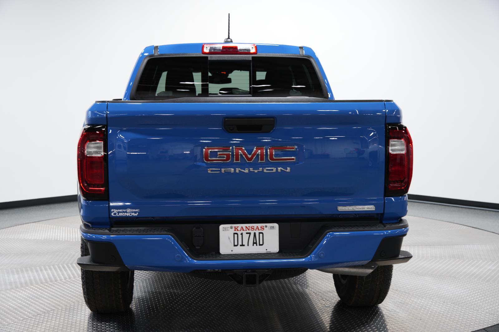 View vehicle photo 7