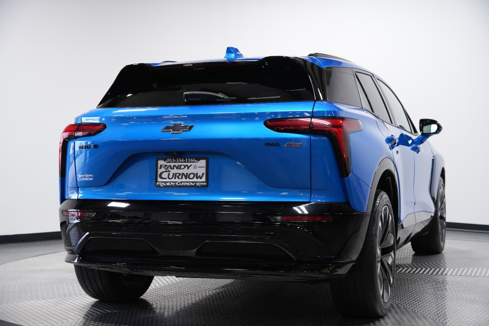 View vehicle photo 7