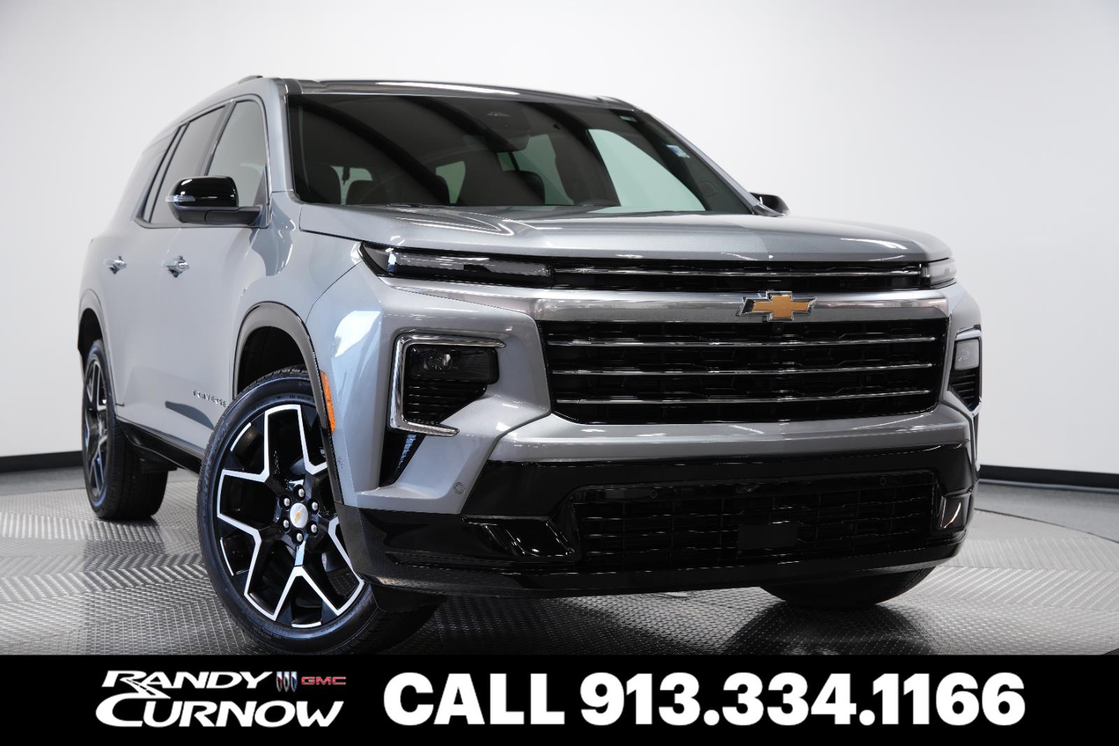 Sterling Gray Metallic 2026 Chevrolet Traverse SUV / Crossover Four-Wheel Drive 8-Speed Automatic