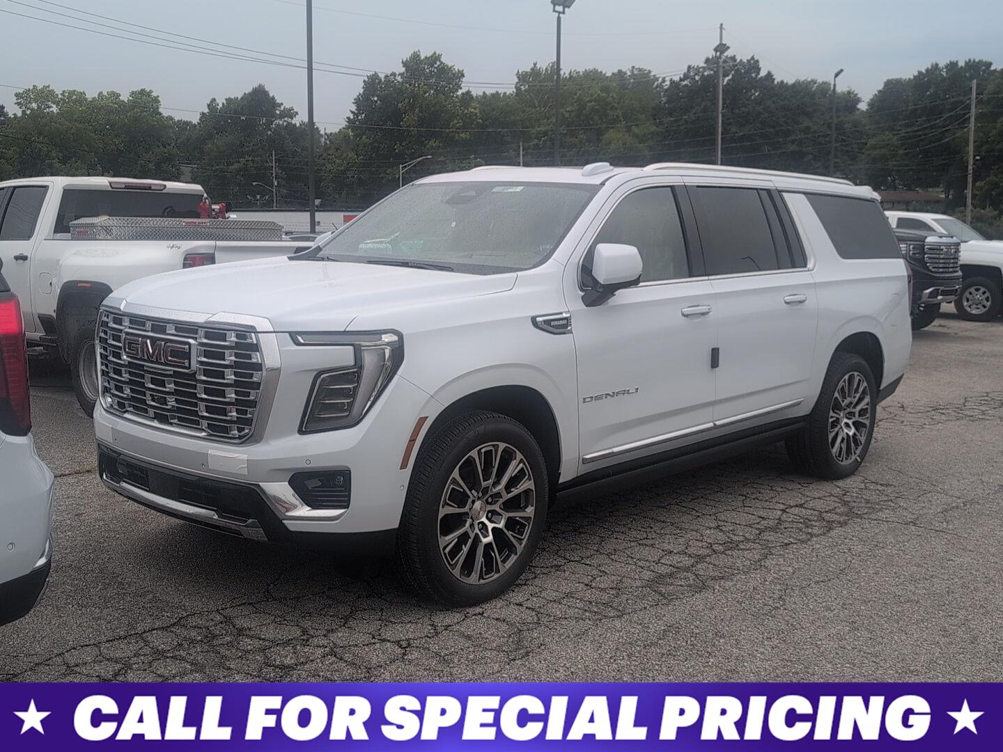 G4J GLACIER WHITE TRICOAT 2026 GMC Yukon XL SUV / Crossover Four-Wheel Drive Automatic