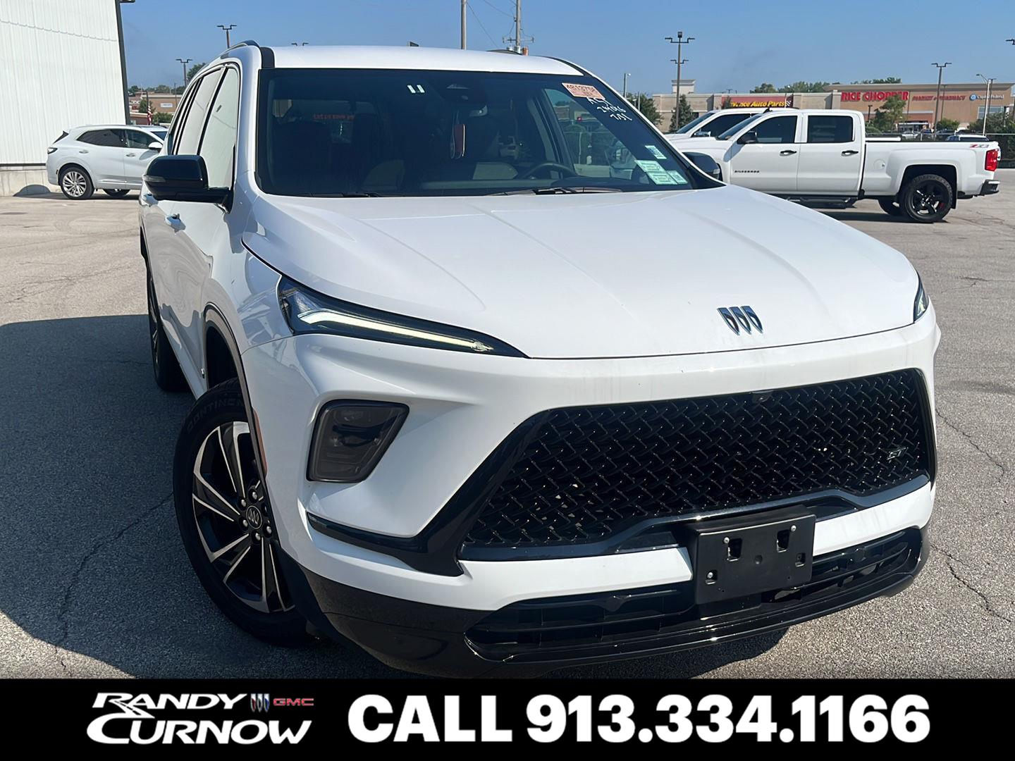 WHI/White 2026 Buick Enclave SUV / Crossover Four-Wheel Drive