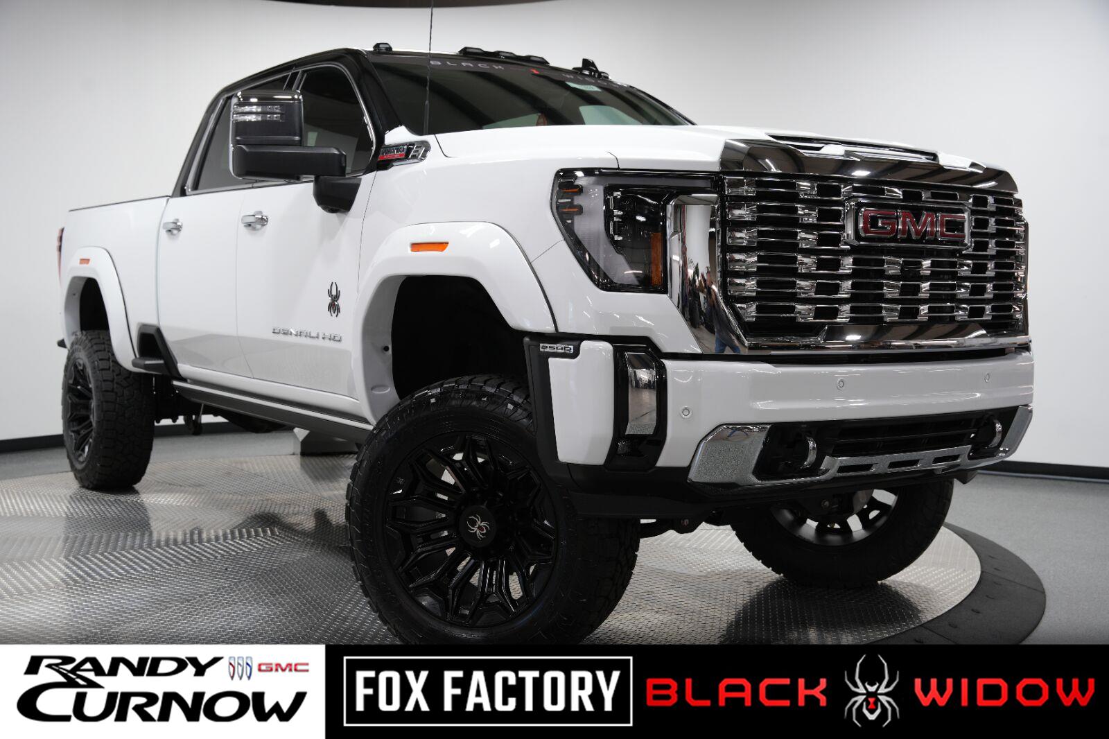 Summit White 2026 GMC Sierra 2500HD Pickup Truck Four-Wheel Drive Automatic