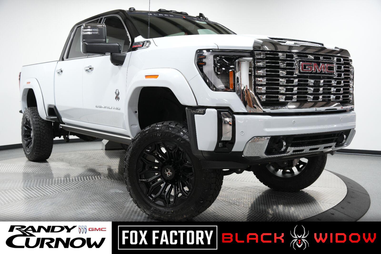 Glacier White Tricoat 2026 GMC Sierra 2500HD Pickup Truck Four-Wheel Drive Automatic
