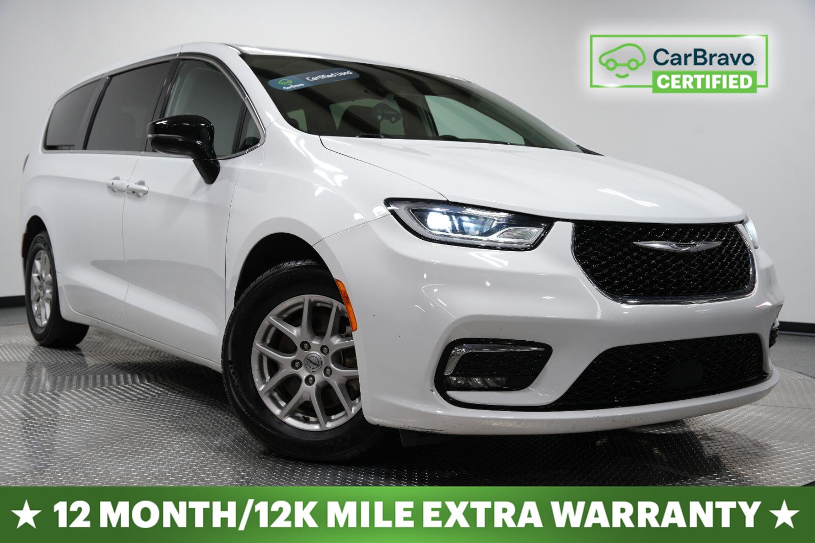 Bright White Clearcoat 2024 Chrysler Pacifica Minivan Front-Wheel Drive 9-Speed Automatic