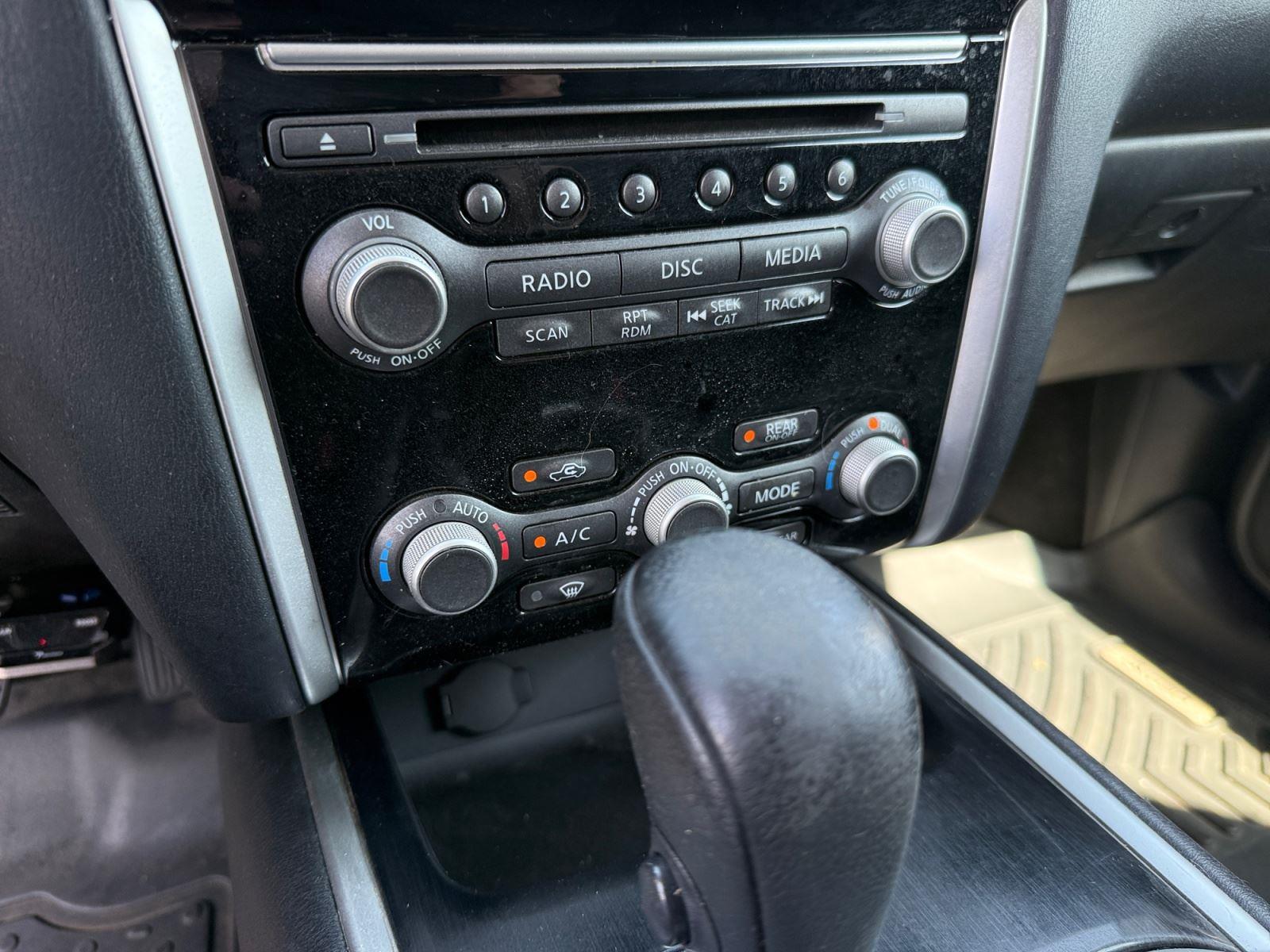 2017 Nissan Pathfinder SV 4WD