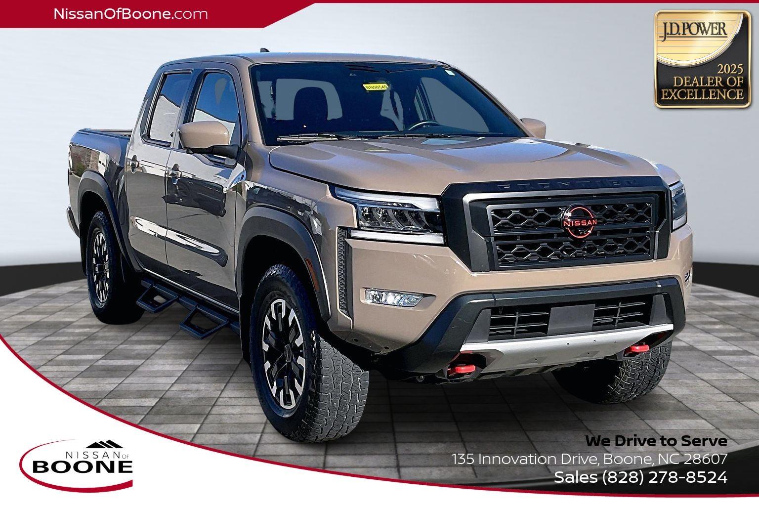 2024 Nissan Frontier PRO-4X Crew Cab 4WD