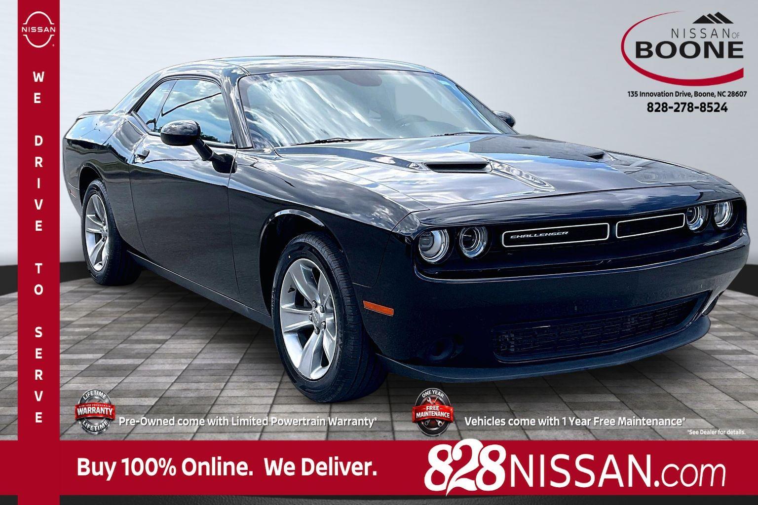 Pitch Black Clearcoat 2021 Dodge Challenger SXT RWD Coupe Rear-Wheel Drive 8-Speed Automatic