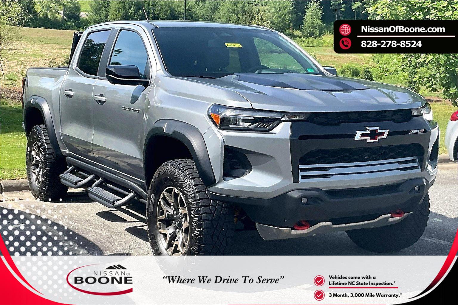 Sterling Gray Metallic 2024 Chevrolet Colorado Pickup Truck Four-Wheel Drive 8-Speed Automatic