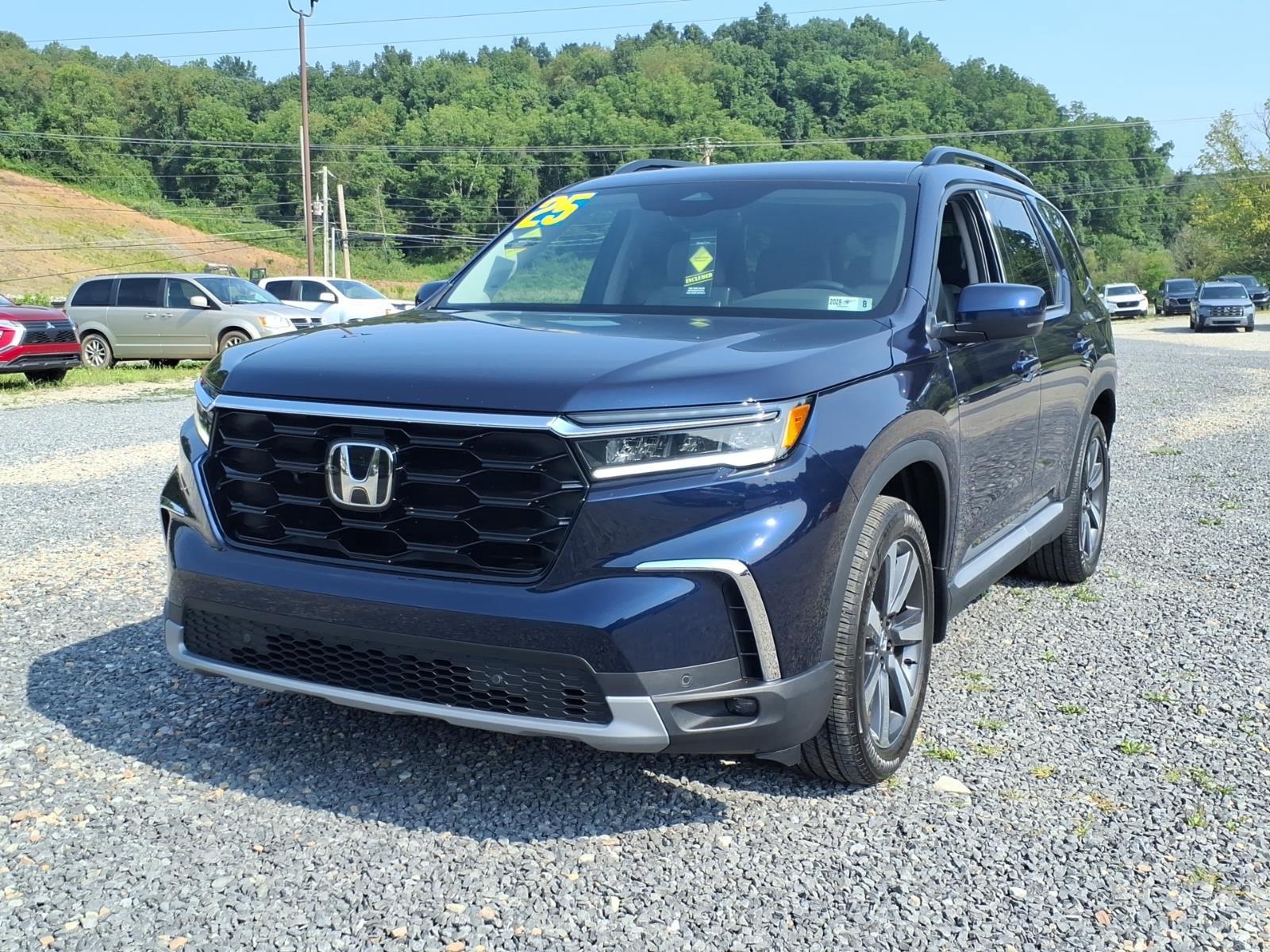Black (Obsidian Blue Pearl) 2025 Honda Pilot SUV / Crossover All-Wheel Drive Automatic
