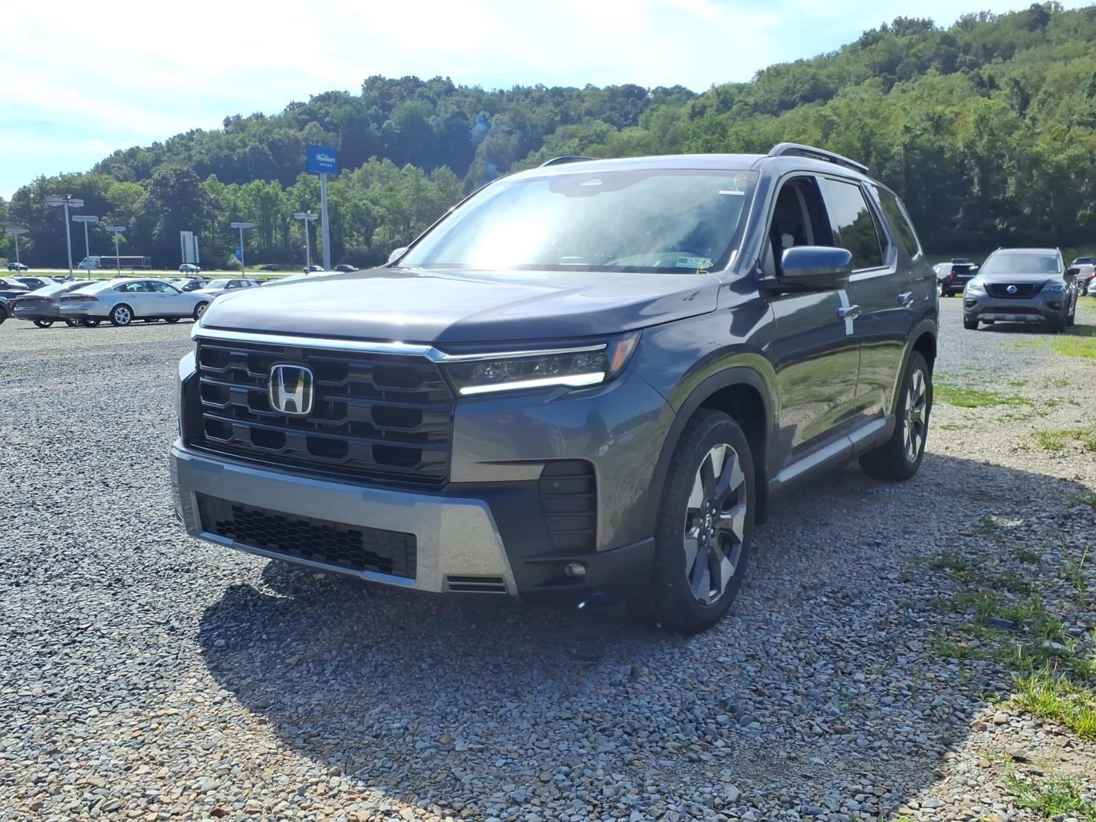 Gray (Modern Steel Metallic) 2026 Honda Pilot SUV / Crossover All-Wheel Drive Automatic