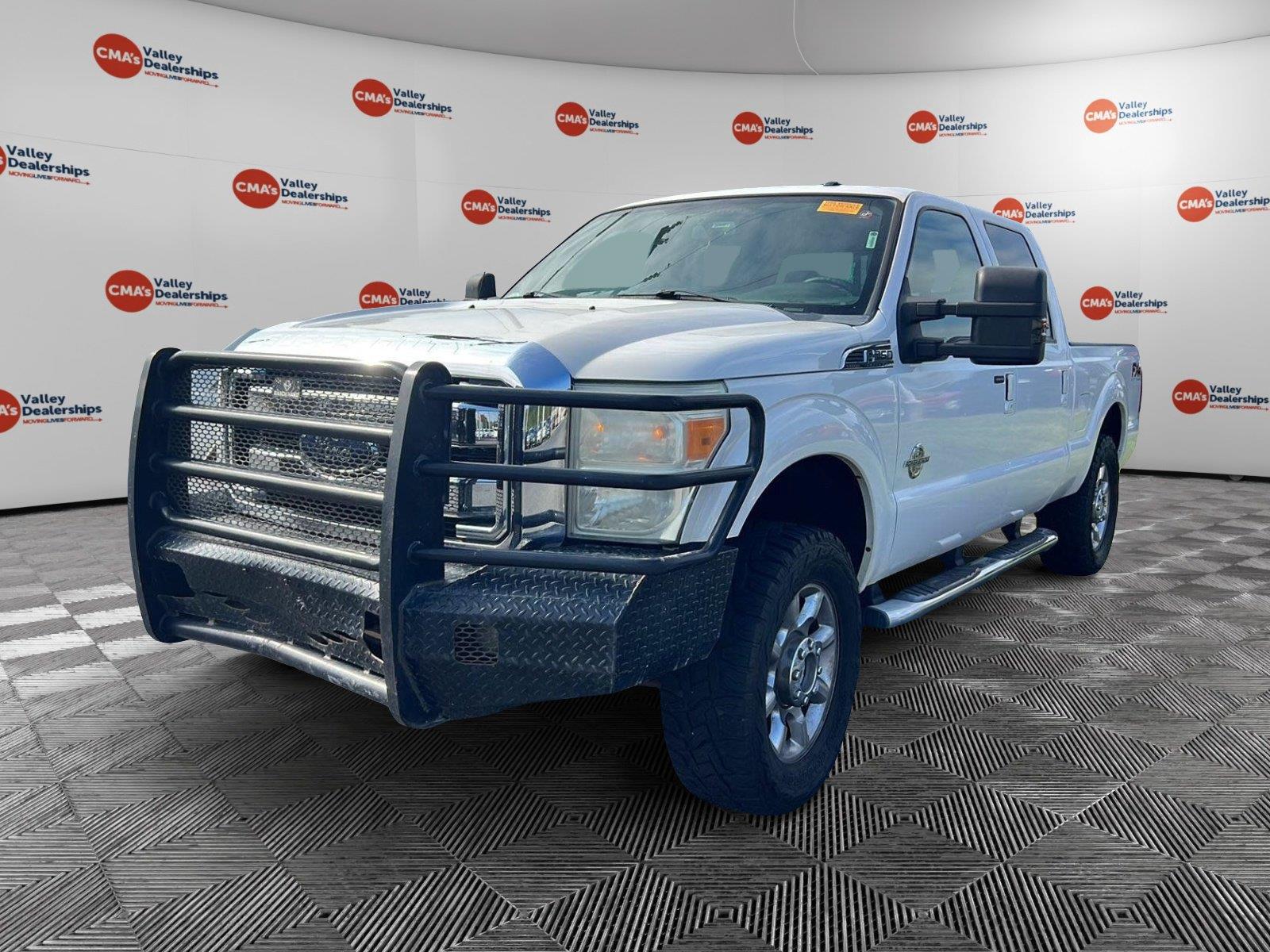  2015 Ford F-250 Super Duty Lariat Crew Cab 4WD   