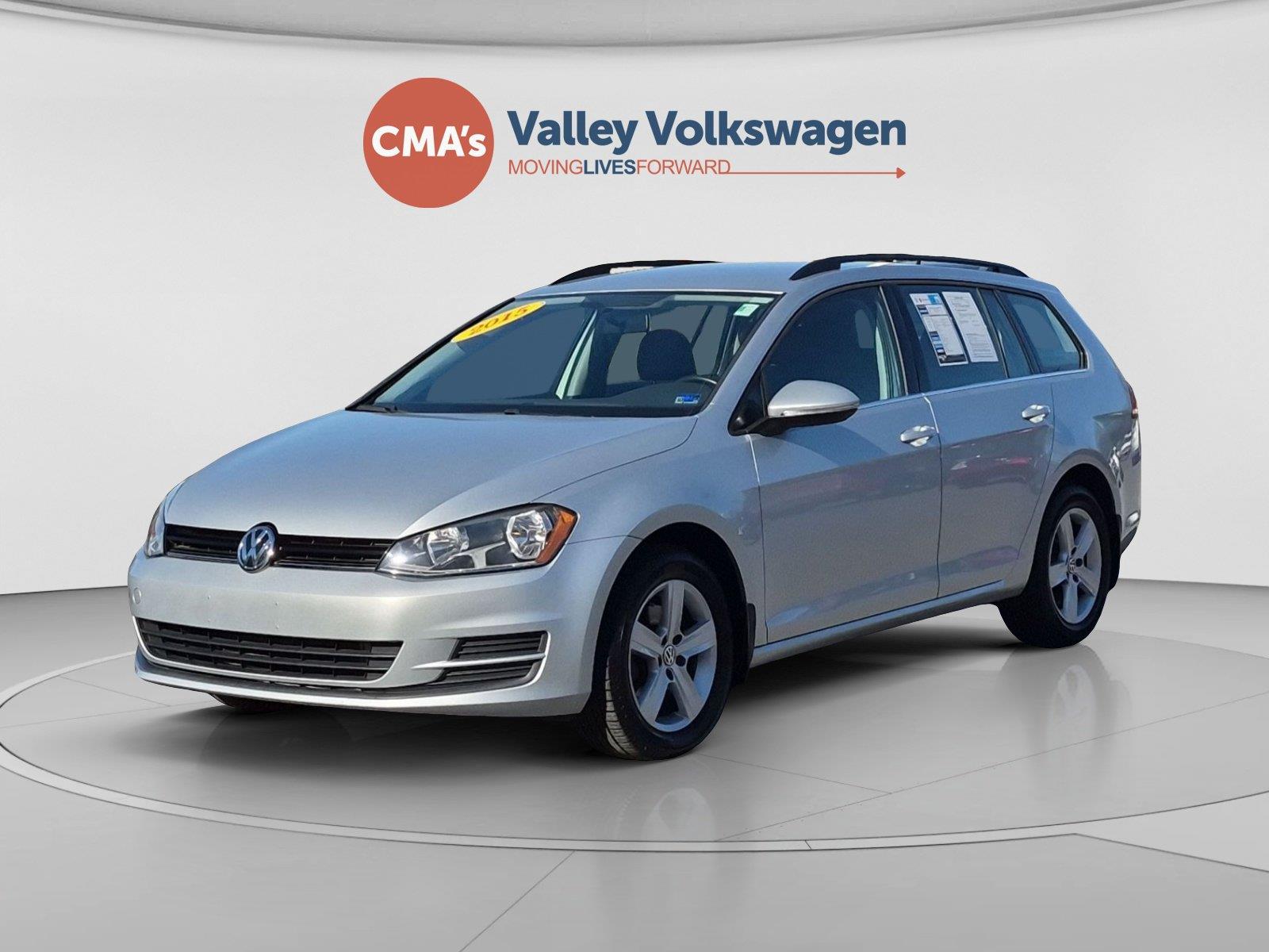  2015 Volkswagen Golf SportWagen TDI S   
