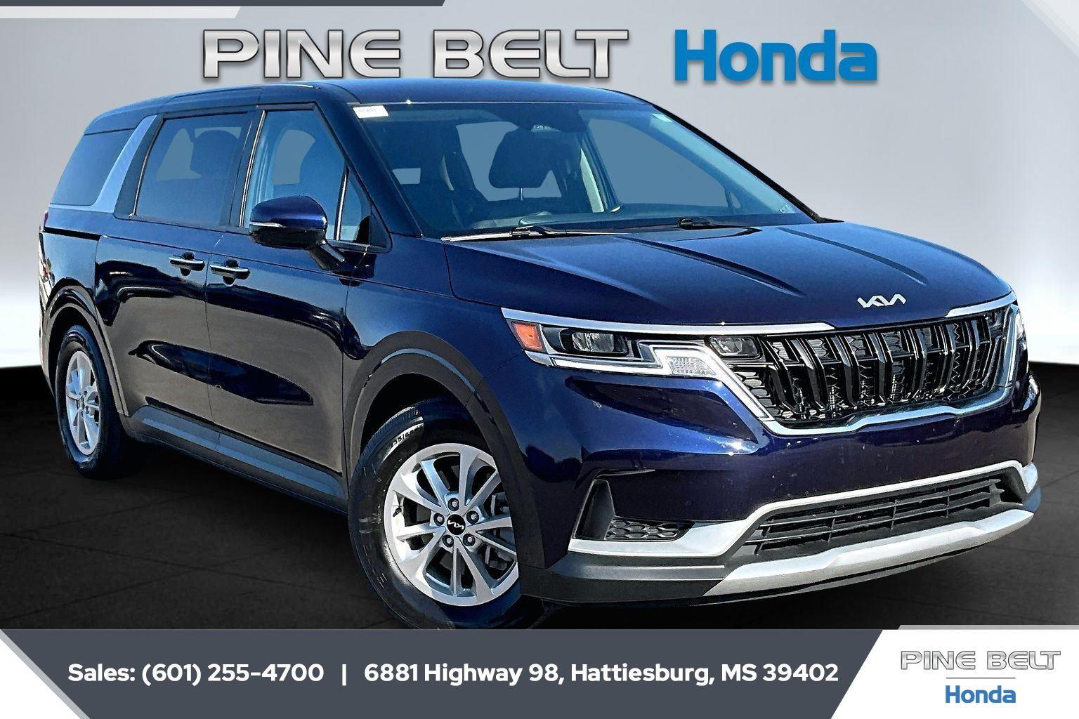 2024 Kia Carnival LX FWD