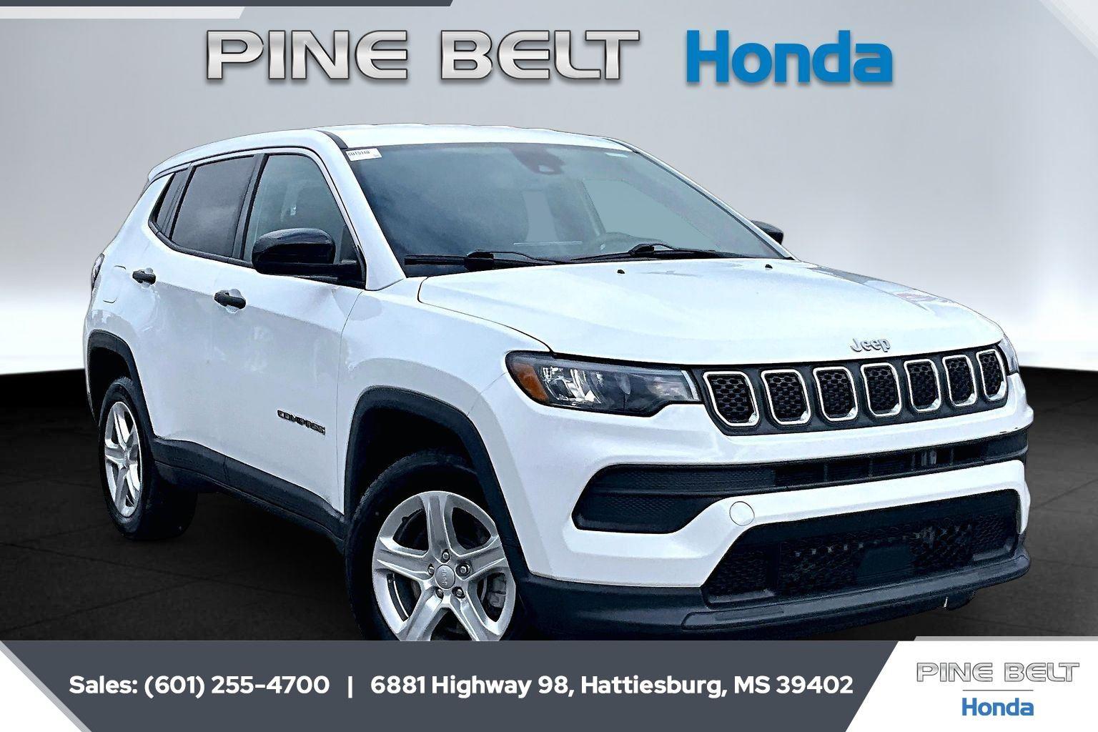 Bright White Clearcoat 2023 Jeep Compass SUV / Crossover Four-Wheel Drive 8-Speed Automatic