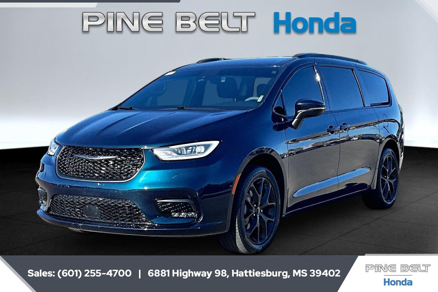 Fathom Blue Pearlcoat 2023 Chrysler Pacifica Minivan All-Wheel Drive 9-Speed Automatic