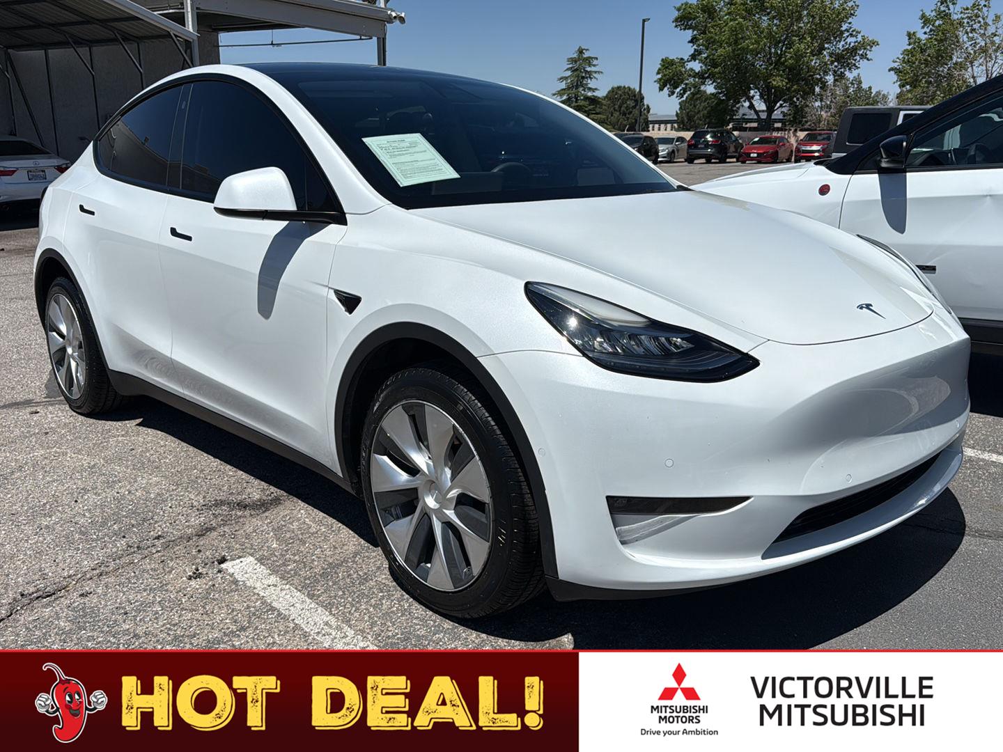 Pearl White Multi-Coat 2022 Tesla Model Y SUV / Crossover All-Wheel Drive Automatic