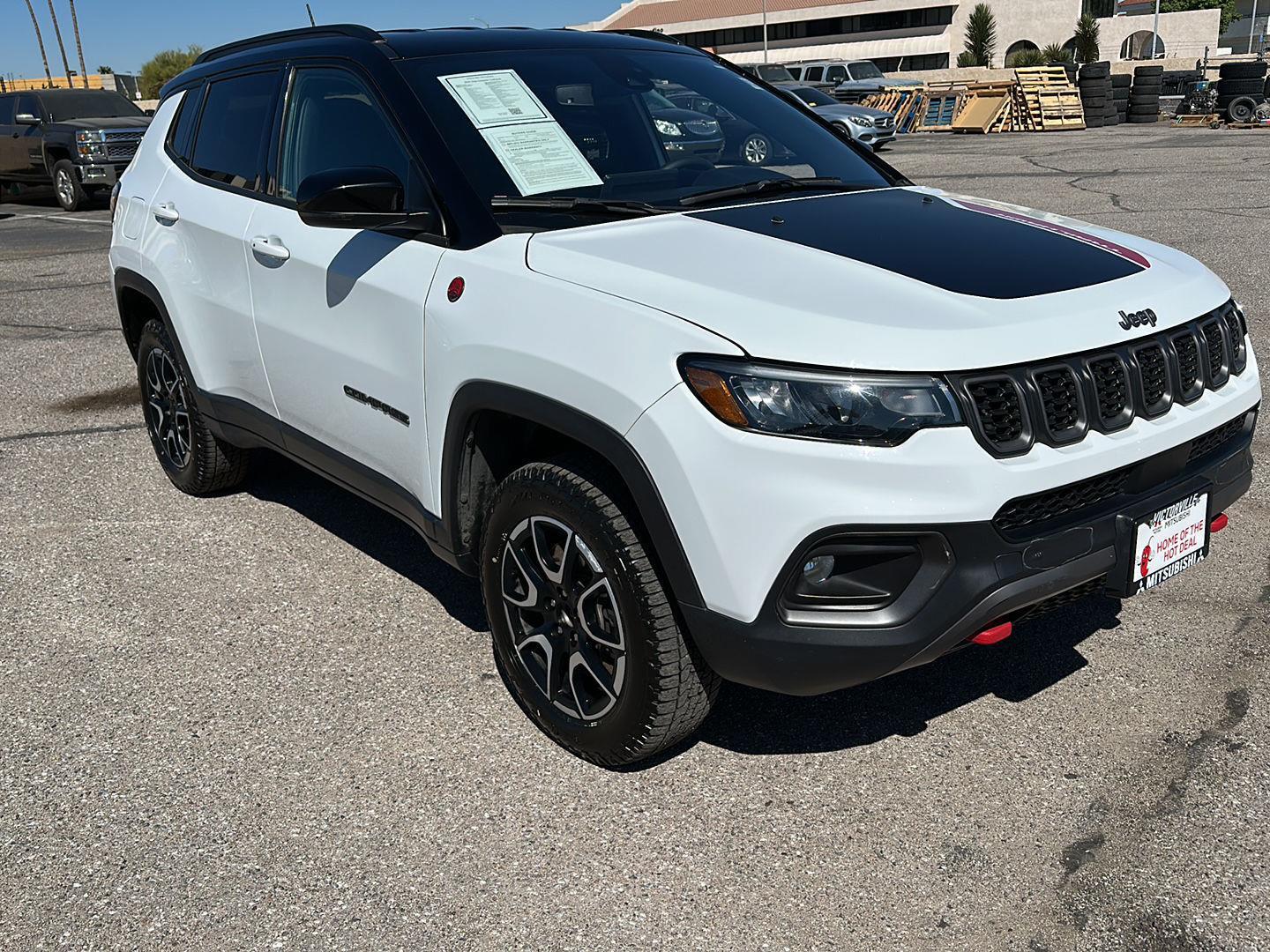 Bright White Clearcoat 2024 Jeep Compass SUV / Crossover Four-Wheel Drive 8-Speed Automatic