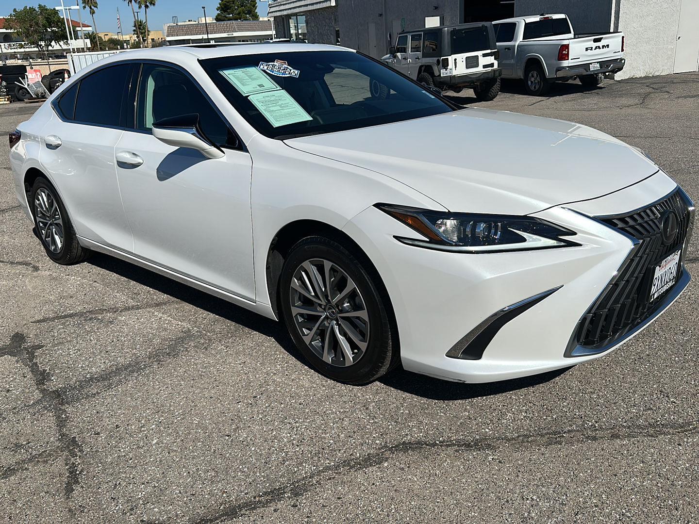 2025 Lexus ES 350
