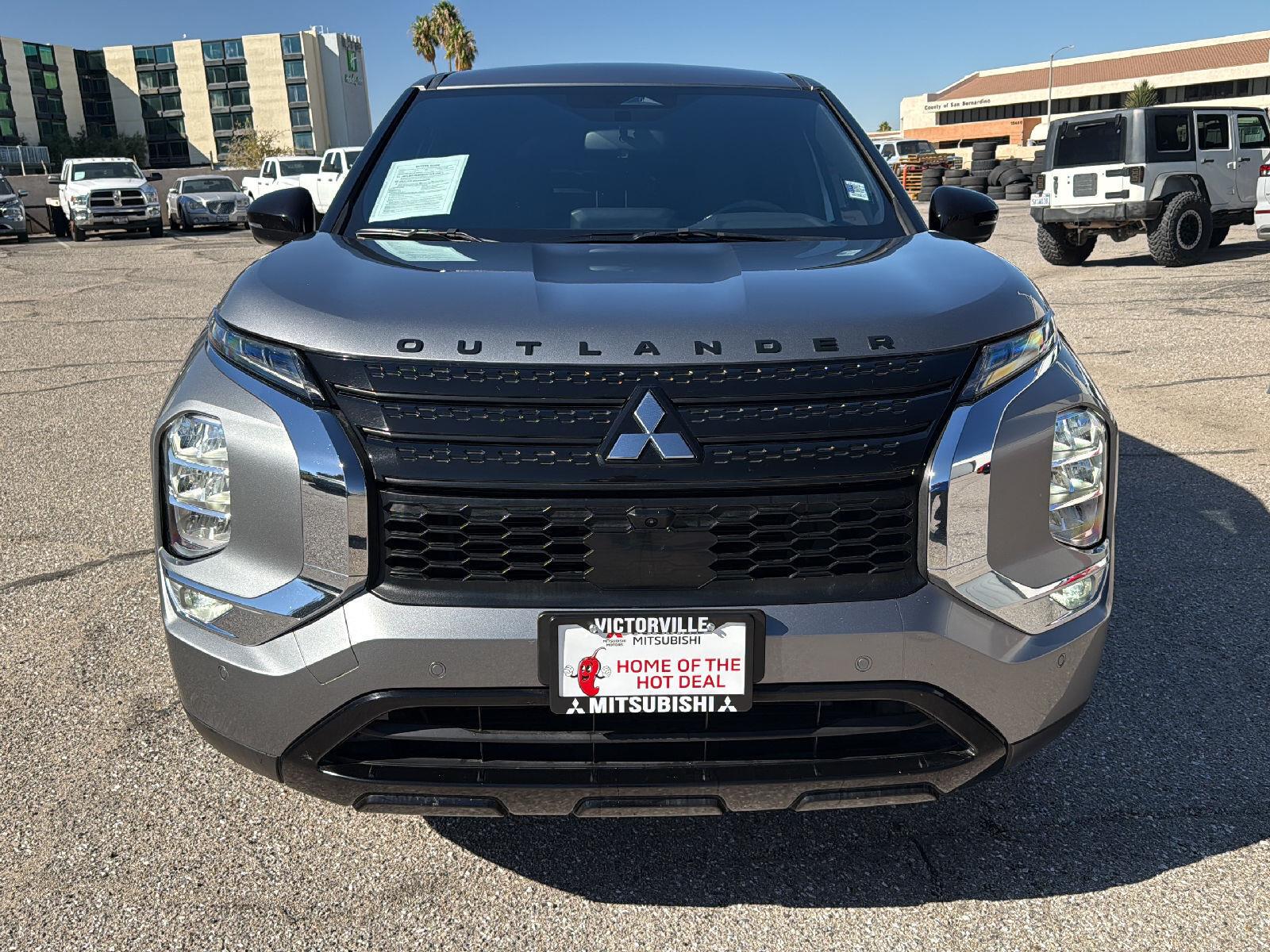 Mercury Gray Metallic 2023 Mitsubishi Outlander SUV / Crossover Front-Wheel Drive Continuously Variable Transmission