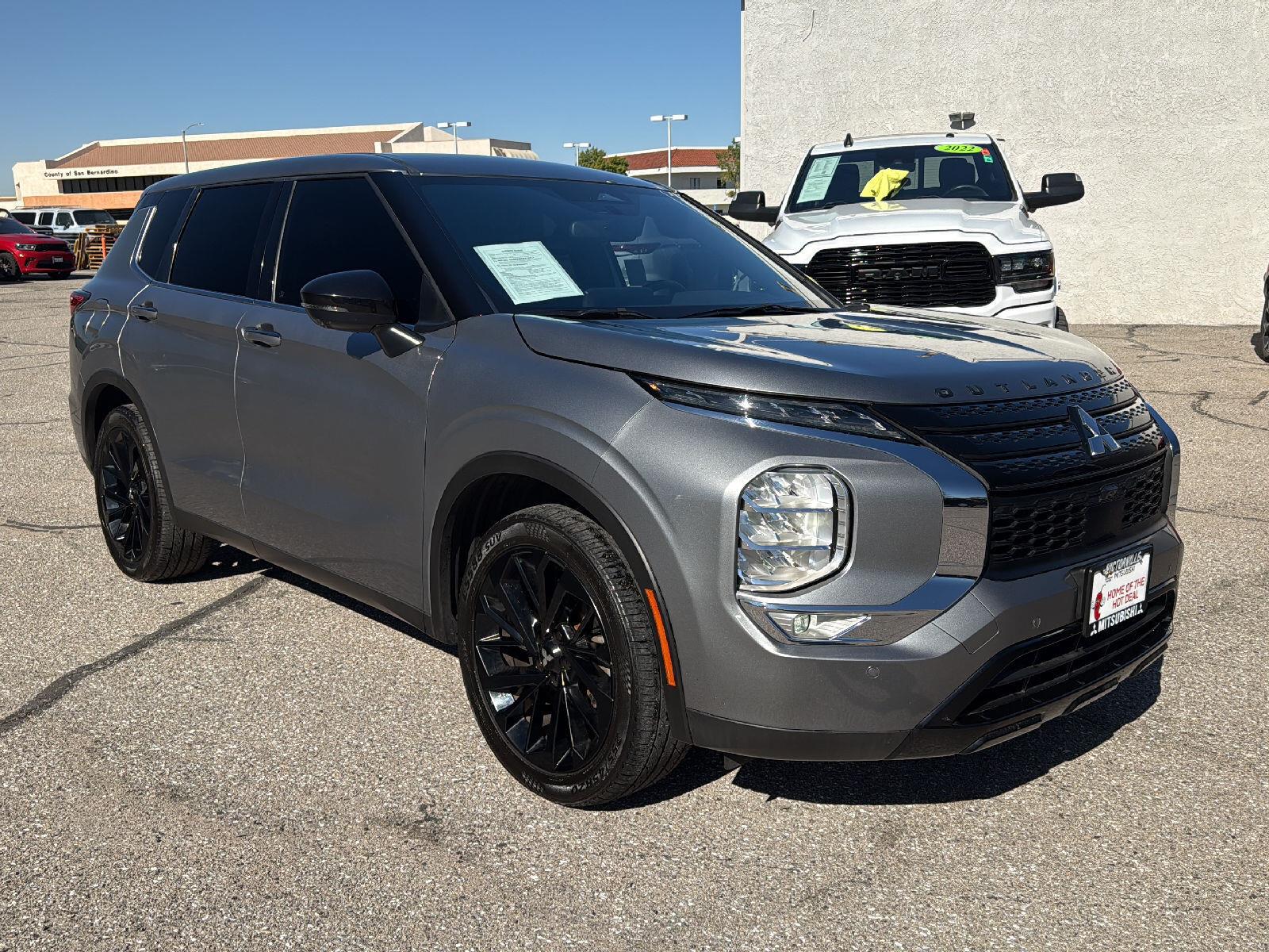 Mercury Gray Metallic 2023 Mitsubishi Outlander SUV / Crossover Front-Wheel Drive Continuously Variable Transmission