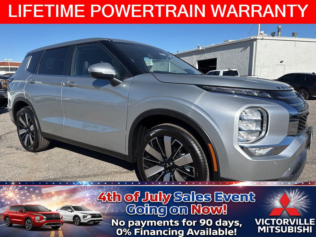 Alloy Silver Metallic 2026 Mitsubishi Outlander SUV / Crossover Front-Wheel Drive Continuously Variable Transmission