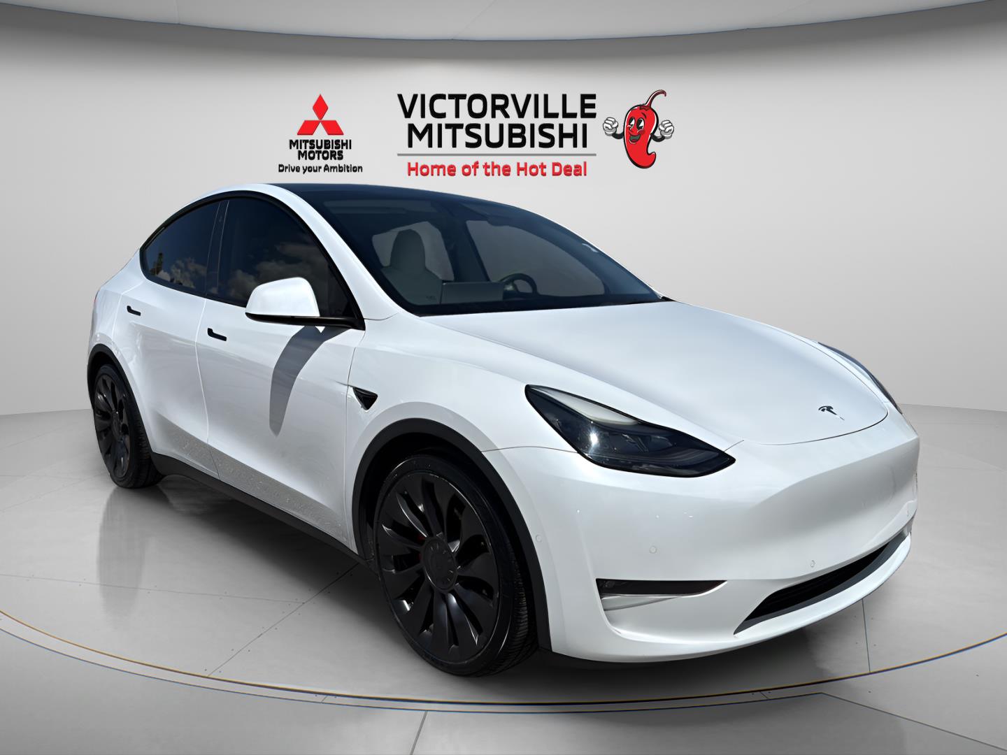 Pearl White Multi-Coat 2022 Tesla Model Y SUV / Crossover All-Wheel Drive Automatic