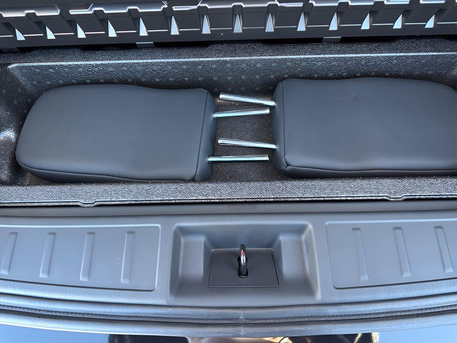 2025 Mitsubishi Outlander SE - Photo 36