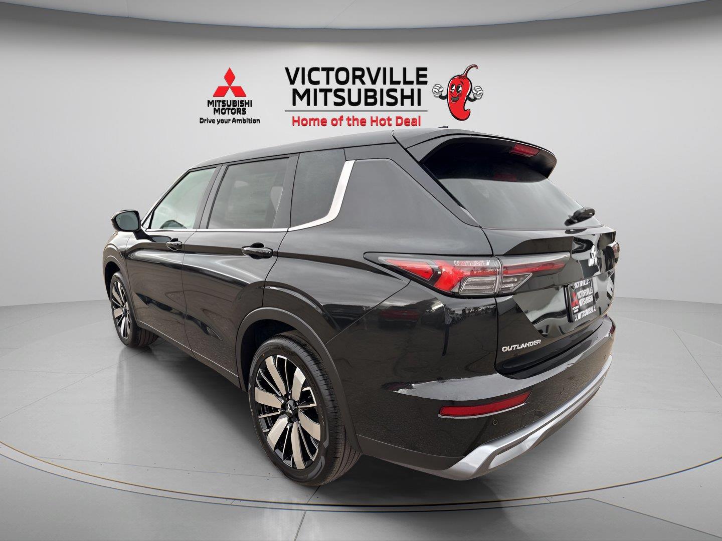 2025 Mitsubishi Outlander SE - Photo 7